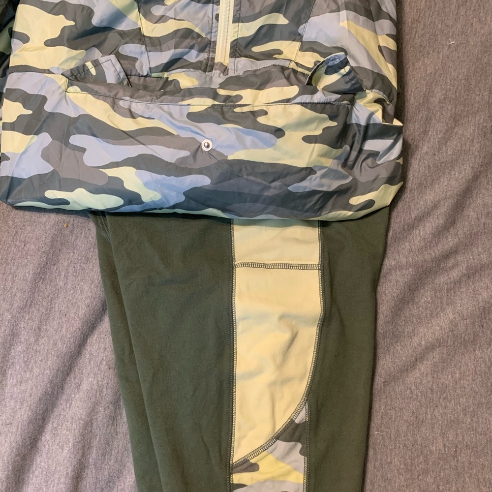 Leggings and raincoat